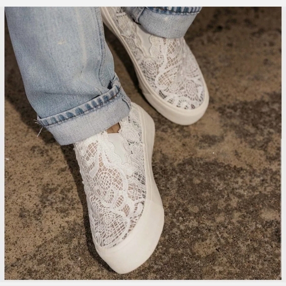 SeaVees White Lace Slip-On Sneakers with Platform Sole NWOT Size 8 - Picture 6 of 9